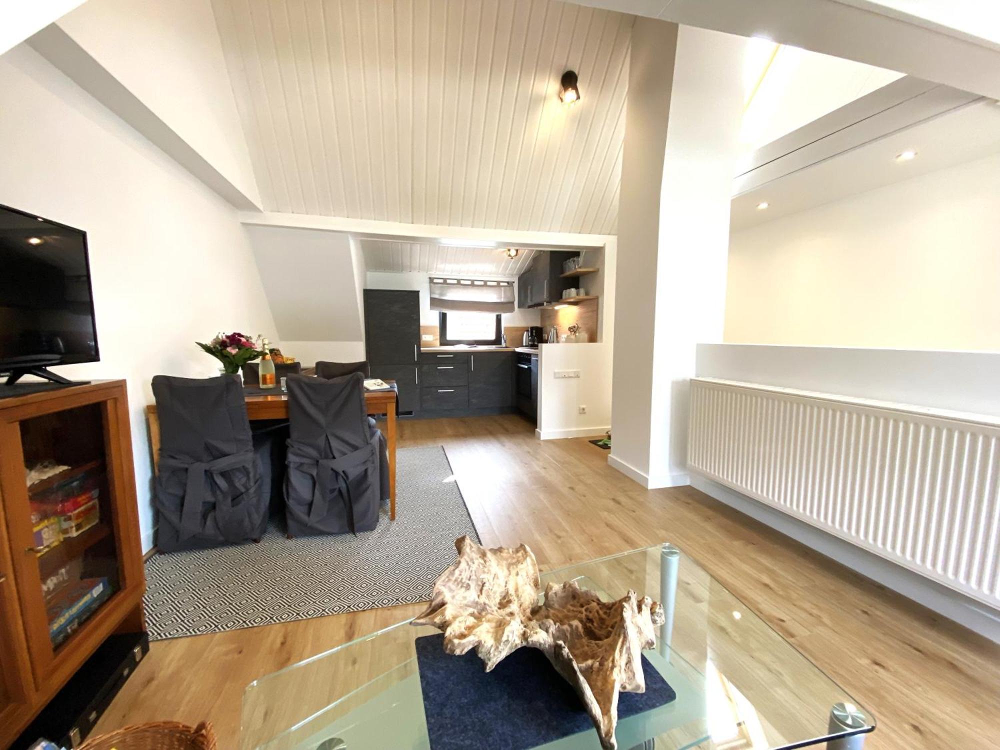 Zentrales Modernes Apartment, Naehe Zoo Und Stadion Ντόρτμουντ Εξωτερικό φωτογραφία